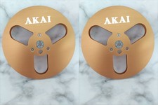 Un paio di bobine standard metallo alluminio 7 '' oro per registratore a nastro Akai