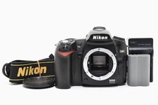 Read Nikon D90 12.3MP
