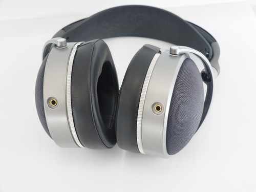 Cuffie over ear magnetiche