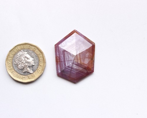 Pietra preziosa taglio - , a
