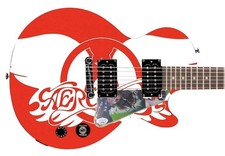 Chitarra elettrica firmata Joe