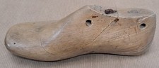 Antica forma in legno per