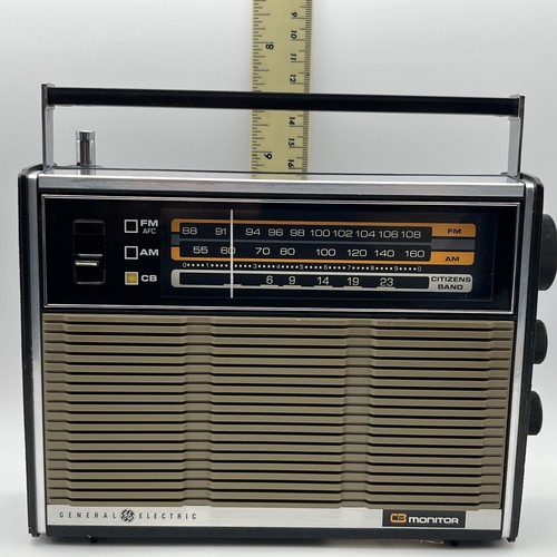 Radio portatile vintage - ge,