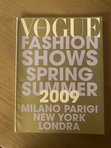 Rivista vogue moda italia - vogue,