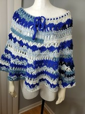 Crochet caplet poncho Hand