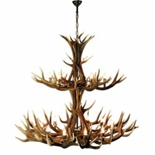 Lampadario con vere corna di