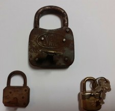 Lotto 3 Lucchetti Vecchi