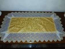 Centrini Realizzati A Mano Da