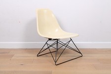 Una sedia LSR vintage metà