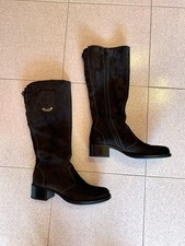 Stivali Nero Giardini in pelle scamosciata