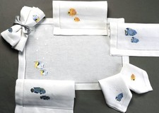 Tovaglietta all'Americana di Lino Ricamate a mano set di 4 + 4 tovaglioli