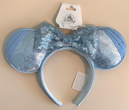 Bnwt disney parks cinderella - disney,