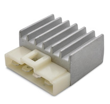 REGOLATORE DI TENSIONE