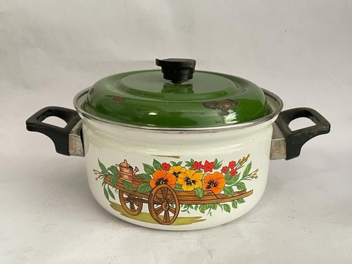 Vecchia vintage casseruola - vecchia,