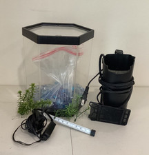 Serbatoio per pesci esagonale