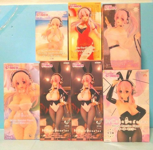 Super sonico figure - super,