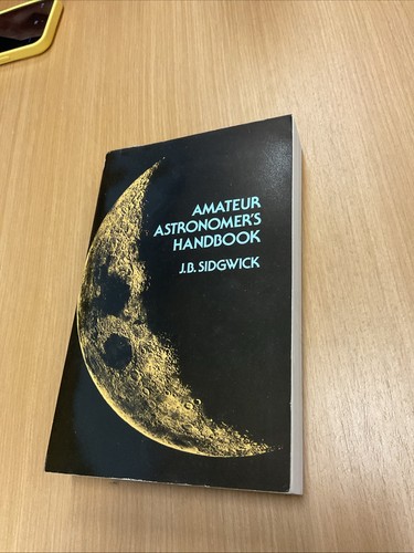 Amateur astronomer handbook - astronomer's,