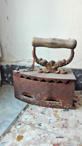 Vecchio ferro stiro - vecchio,