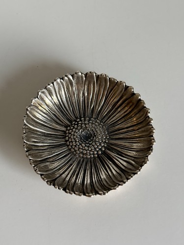 Rara piccola scultura - rara,