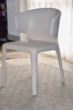 Sedia Cassina Hola 367 mod in