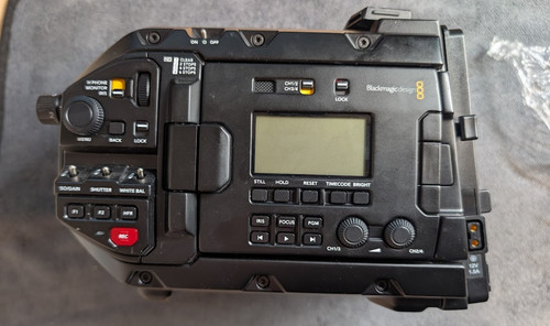 Blackmagic ursa broadcast - blackmagic,