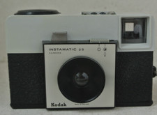 Vecchia macchina fotografica vintage KODAK INSTAMATIC 25 Made England rara