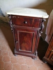 COMODINO ANTICO IN LEGNO CON CASSETTO, SPORTELLO e PIANO IN MARMO 