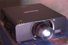 *Panasonic PT-DZ13KE*3-DLP