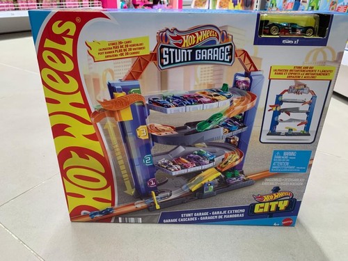 Hot wheels stunt garage play - wheels,