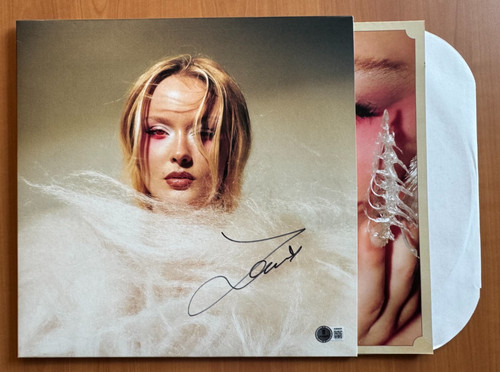 Zara larsson signed - zara,