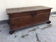 Cassapanca  Epoca 700 in noce.