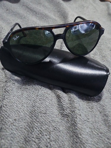 Raybans baush and lomb - baush,