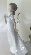 NAO by LLADRO' Pretty Naomi