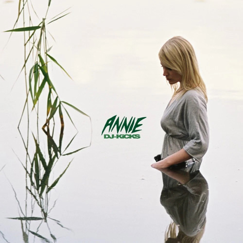 Annie kicks like new - , cd