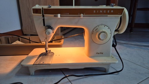 Macchina cucire vintage - cucire,
