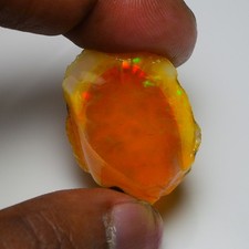 Grande opale grezzo 55,50