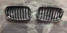 Coppia griglie reni nero lucido paraurti anteriore per BMW Serie 1