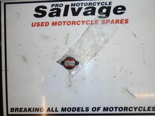 Suzuki gsxr 600 - suzuki, 1998