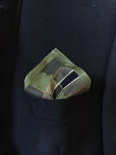 Fazzoletto da taschino vintage Ungaro verde militare, pochette da uomo