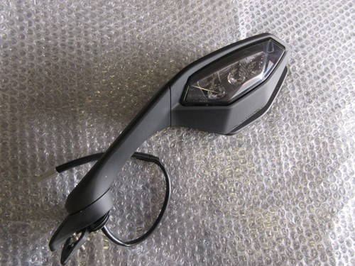 Specchietto indicatore di - /,
