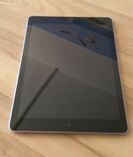 Apple iPad 6ª Generazione (2018) 9.7" - Wi-Fi - 32GB - Grigio siderale - A1893