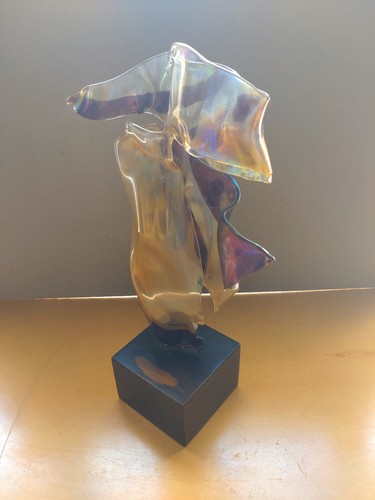 Scultura vetro iridescente - in,