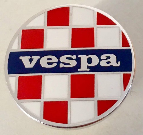 Distintivo spilla smaltata