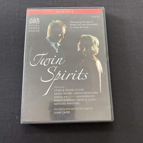 Twin spirits sting - twin,
