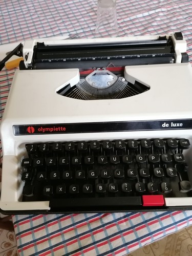 Macchina scrivere olivetti - da,