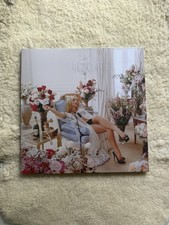 Sabrina Carpenter Man’s Best