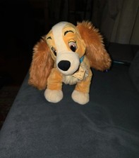 Disney Store Lady – Lilli e