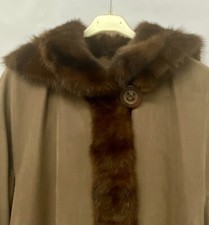 Cappotto Donna Lungo Bordo e Polsi in Pelliccia Visone Naturale VISCONF Giacca