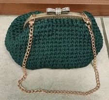 Borsa fatta a mano con uncinetto colore Verde petrolio a spalla 