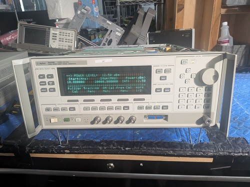 Agilent 83630b generatore - hp,